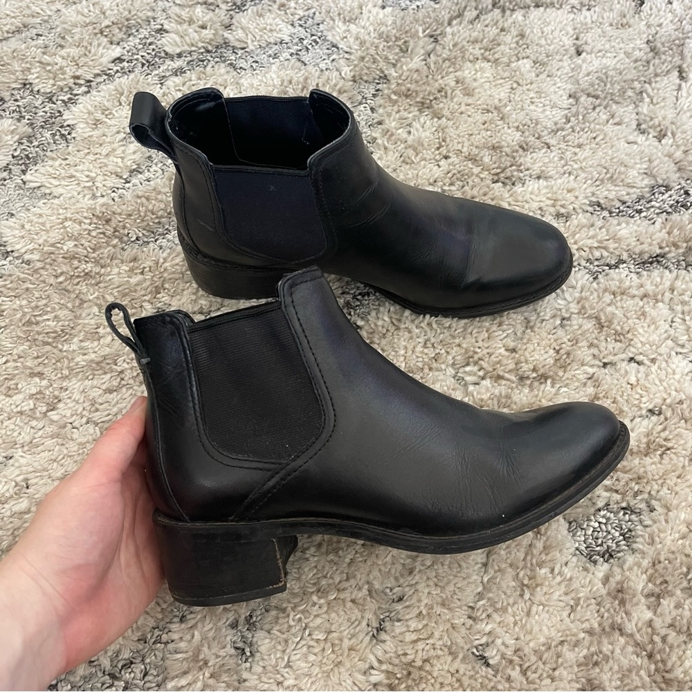 Chelsea boots